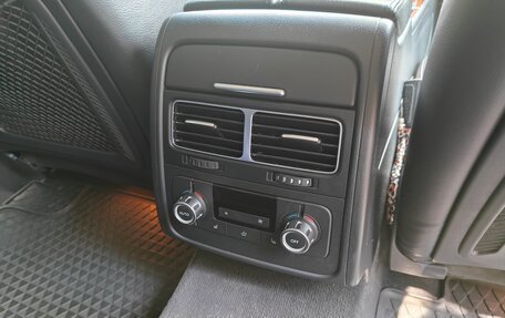 Volkswagen Touareg III, 2011 год, 1 750 000 рублей, 10 фотография