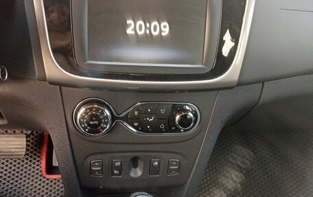 Renault Sandero II рестайлинг, 2018 год, 1 300 000 рублей, 6 фотография