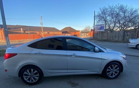 Hyundai Solaris II рестайлинг, 2014 год, 1 050 000 рублей, 5 фотография