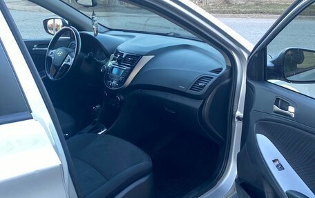 Hyundai Solaris II рестайлинг, 2014 год, 1 050 000 рублей, 11 фотография