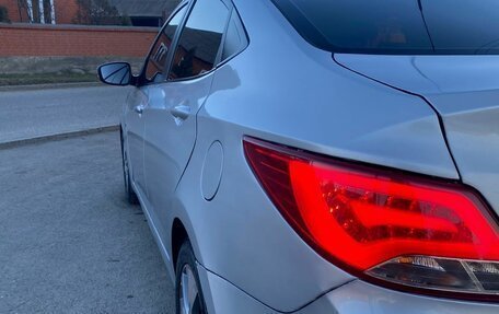 Hyundai Solaris II рестайлинг, 2014 год, 1 050 000 рублей, 10 фотография