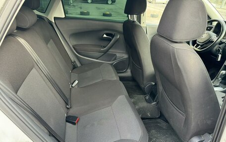 Volkswagen Polo VI (EU Market), 2017 год, 1 050 000 рублей, 14 фотография