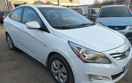 Hyundai Solaris II рестайлинг, 2014 год, 799 900 рублей, 24 фотография