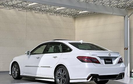 Toyota Crown, 2022 год, 2 530 000 рублей, 7 фотография