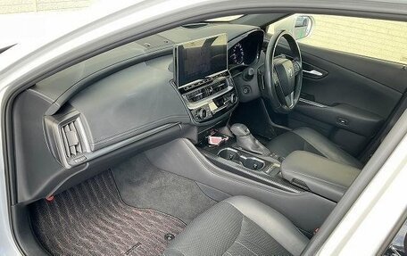 Toyota Crown, 2022 год, 2 530 000 рублей, 18 фотография