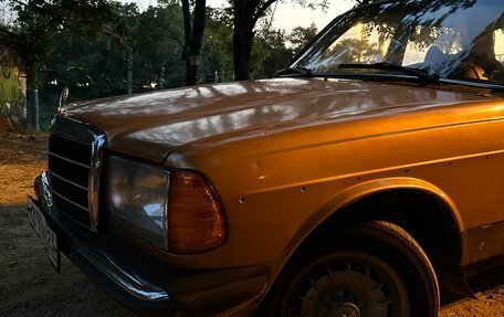 Mercedes-Benz W123, 1980 год, 140 000 рублей, 11 фотография