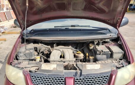 Dodge Caravan IV, 2001 год, 155 000 рублей, 11 фотография