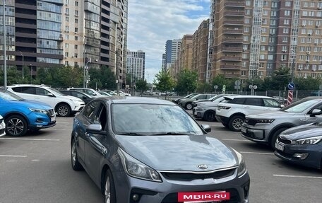 KIA Rio IV, 2018 год, 1 100 000 рублей, 2 фотография
