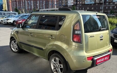KIA Soul I рестайлинг, 2011 год, 800 000 рублей, 3 фотография