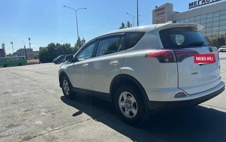 Toyota RAV4, 2016 год, 1 990 000 рублей, 6 фотография