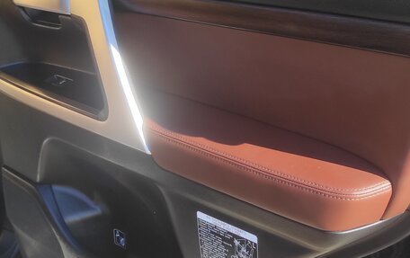 Toyota Land Cruiser 200, 2016 год, 5 820 000 рублей, 4 фотография