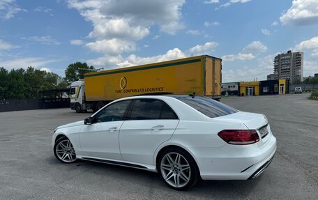 Mercedes-Benz E-Класс, 2015 год, 3 300 000 рублей, 2 фотография