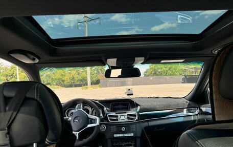 Mercedes-Benz E-Класс, 2015 год, 3 300 000 рублей, 13 фотография