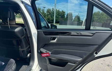 Mercedes-Benz E-Класс, 2015 год, 3 300 000 рублей, 14 фотография