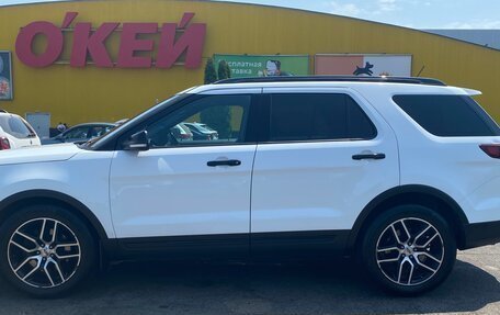 Ford Explorer VI, 2017 год, 2 900 000 рублей, 6 фотография