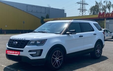 Ford Explorer VI, 2017 год, 2 900 000 рублей, 7 фотография