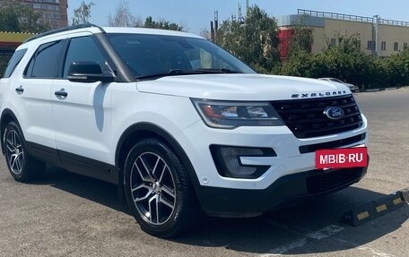 Ford Explorer VI, 2017 год, 2 900 000 рублей, 8 фотография