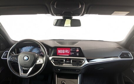 BMW 3 серия, 2021 год, 3 700 000 рублей, 12 фотография