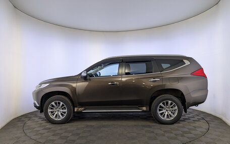 Mitsubishi Pajero Sport III рестайлинг, 2018 год, 3 150 000 рублей, 8 фотография