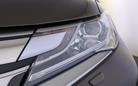 Mitsubishi Pajero Sport III рестайлинг, 2018 год, 3 150 000 рублей, 17 фотография