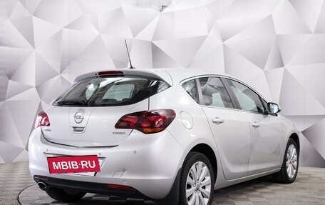 Opel Astra J, 2011 год, 775 000 рублей, 5 фотография