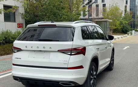 Skoda Kodiaq I, 2022 год, 2 750 000 рублей, 4 фотография