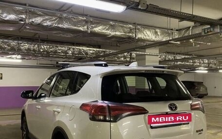 Toyota RAV4, 2016 год, 1 750 000 рублей, 3 фотография
