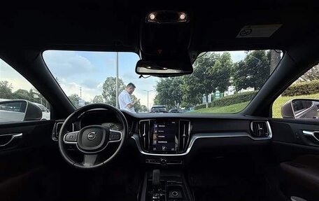 Volvo S60 III, 2022 год, 2 590 000 рублей, 15 фотография