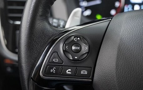 Mitsubishi Outlander III рестайлинг 3, 2017 год, 2 500 000 рублей, 17 фотография