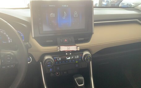 Toyota RAV4, 2020 год, 3 180 000 рублей, 11 фотография