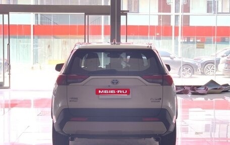 Toyota RAV4, 2020 год, 3 180 000 рублей, 5 фотография