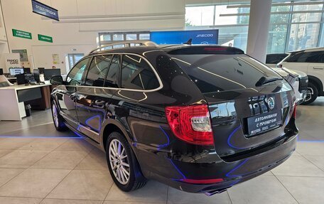 Skoda Superb III рестайлинг, 2012 год, 1 395 000 рублей, 8 фотография