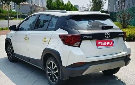 Toyota Yaris XP150 рестайлинг, 2022 год, 1 340 000 рублей, 6 фотография