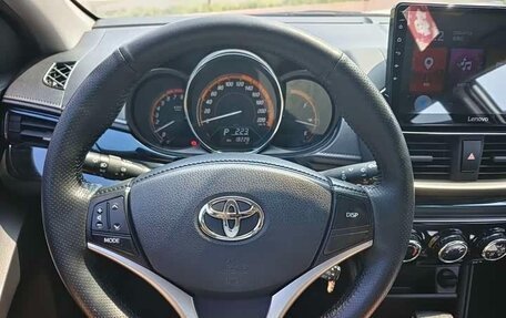 Toyota Yaris XP150 рестайлинг, 2022 год, 1 340 000 рублей, 13 фотография