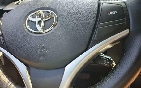 Toyota Yaris XP150 рестайлинг, 2022 год, 1 340 000 рублей, 19 фотография