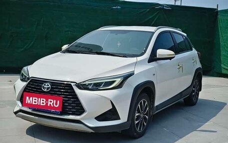 Toyota Yaris XP150 рестайлинг, 2022 год, 1 340 000 рублей, 2 фотография