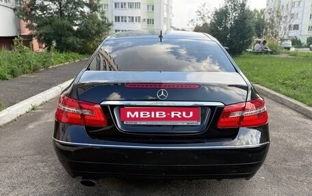 Mercedes-Benz E-Класс, 2011 год, 1 090 000 рублей, 4 фотография