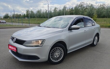 Volkswagen Jetta VI, 2014 год, 895 000 рублей, 1 фотография