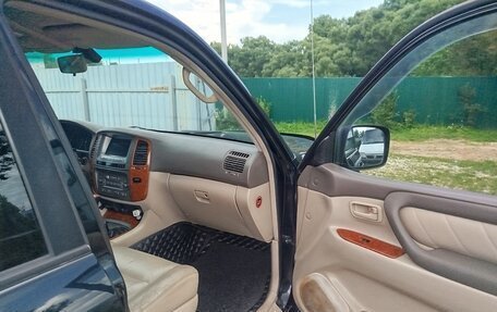 Toyota Land Cruiser 100 рестайлинг 2, 2004 год, 1 500 000 рублей, 31 фотография