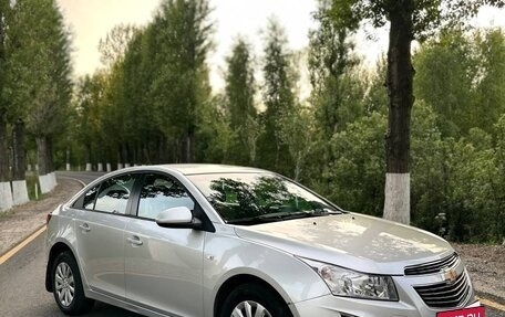 Chevrolet Cruze II, 2013 год, 900 000 рублей, 12 фотография