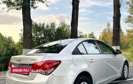 Chevrolet Cruze II, 2013 год, 900 000 рублей, 9 фотография
