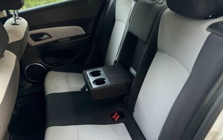 Chevrolet Cruze II, 2013 год, 900 000 рублей, 28 фотография