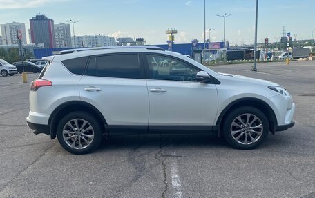 Toyota RAV4, 2016 год, 2 550 000 рублей, 2 фотография