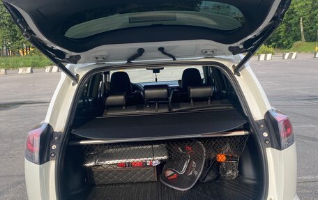 Toyota RAV4, 2016 год, 2 550 000 рублей, 9 фотография