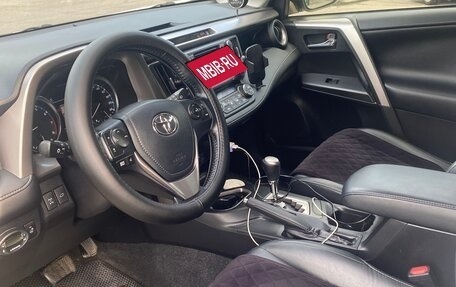 Toyota RAV4, 2016 год, 2 550 000 рублей, 12 фотография