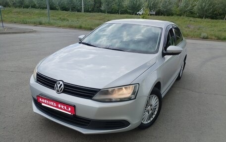 Volkswagen Jetta VI, 2014 год, 895 000 рублей, 6 фотография