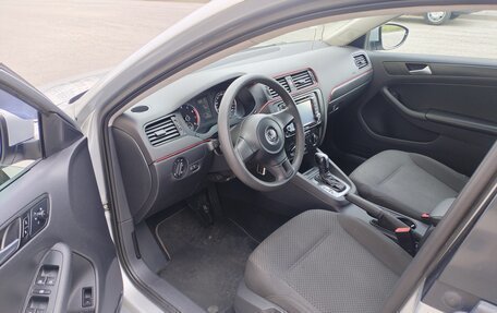 Volkswagen Jetta VI, 2014 год, 895 000 рублей, 15 фотография