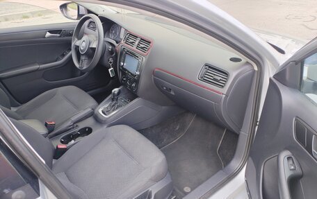 Volkswagen Jetta VI, 2014 год, 895 000 рублей, 16 фотография