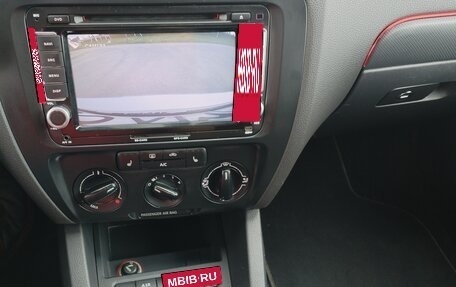 Volkswagen Jetta VI, 2014 год, 895 000 рублей, 7 фотография