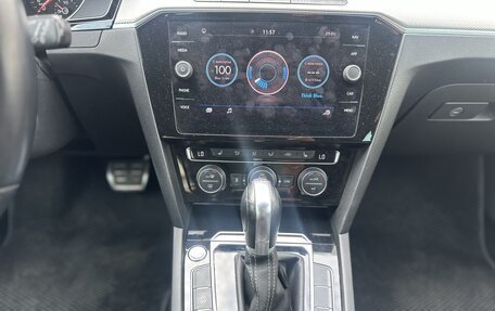 Volkswagen Passat B8 рестайлинг, 2018 год, 2 100 000 рублей, 11 фотография